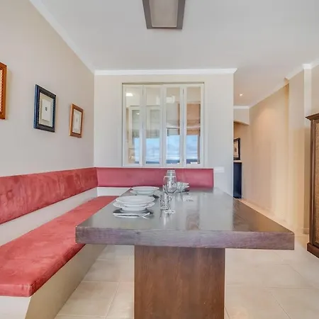 Spacious Two Bedroom With Terrace Right On The Surf 大加那利岛拉斯帕尔马斯