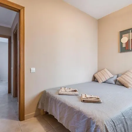Lejlighed Spacious Two Bedroom With Terrace Right On The Surf *