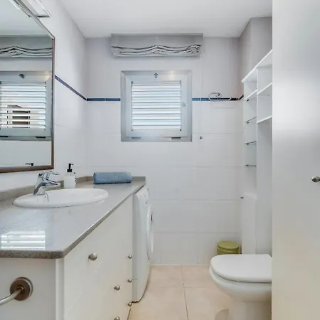 Spacious Two Bedroom With Terrace Right On The Surf 公寓 大加那利岛拉斯帕尔马斯