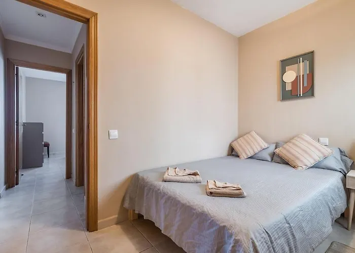 公寓 Spacious Two Bedroom With Terrace Right On The Surf *